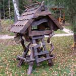Кормушки, скворечники